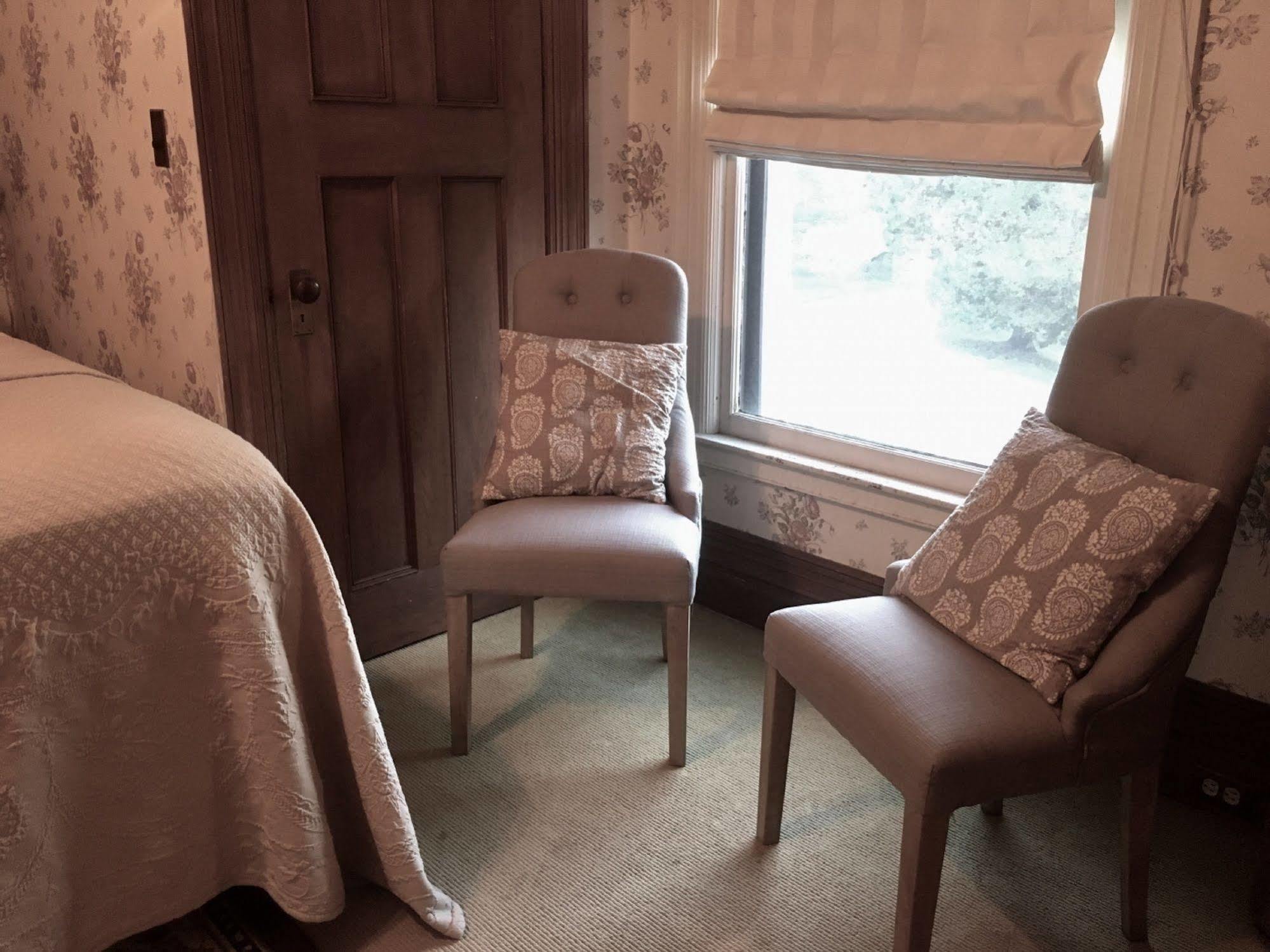 Manor House Bed & Breakfast Norfolk Екстериор снимка