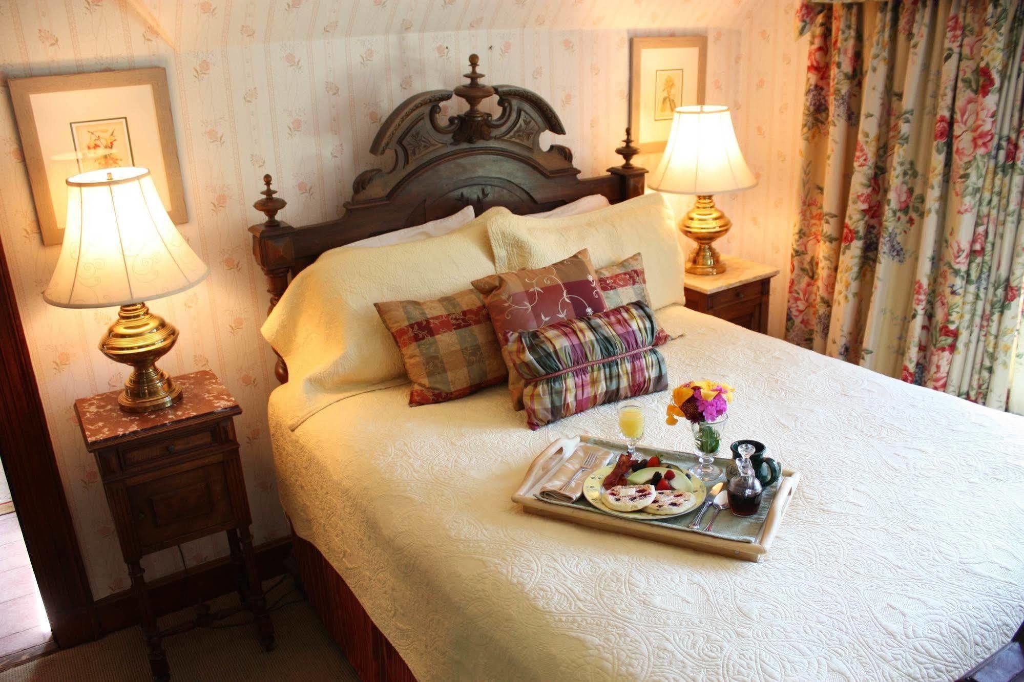 Manor House Bed & Breakfast Norfolk Екстериор снимка