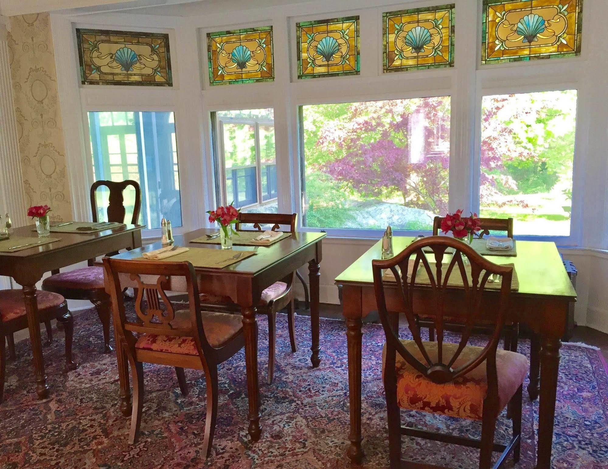 Manor House Bed & Breakfast Norfolk Екстериор снимка